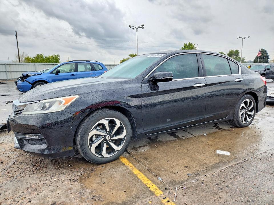 70406926 :رقم المزاد ، 1HGCR3F8XGA009635 vin ، 2016 Honda Accord مزاد بيع
