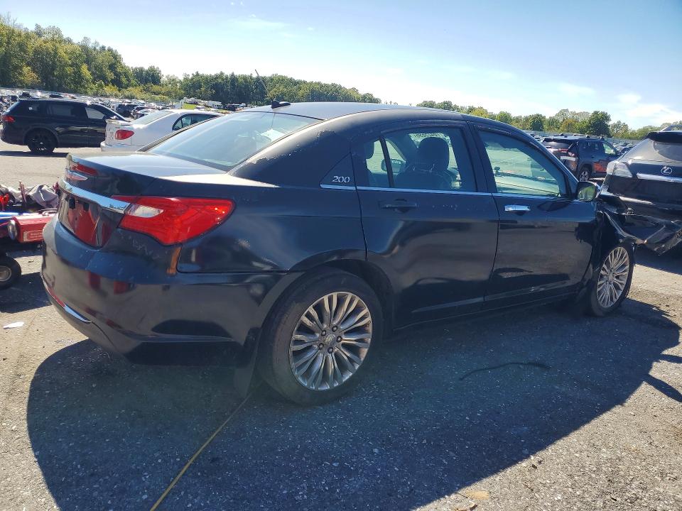 70425696 :رقم المزاد ، 1C3CCBCG2CN308825 vin ، 2012 Chrysler 200 مزاد بيع