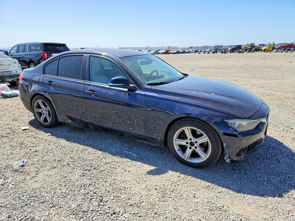 70715346 :رقم المزاد ، WBA3C1C55EK115641 vin ، 2014 Bmw 328 مزاد بيع