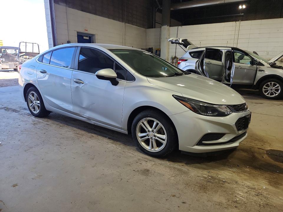 69309236 :رقم المزاد ، 3G1BE5SMXHS515964 vin ، 2017 Chevrolet Cruze مزاد بيع