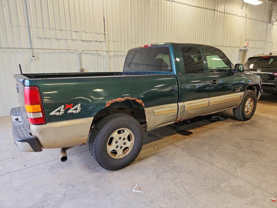 Продажа на аукционе авто 2002 Chevrolet Silverado, vin: 2GCEK19VX21279551, номер лота: 69938826