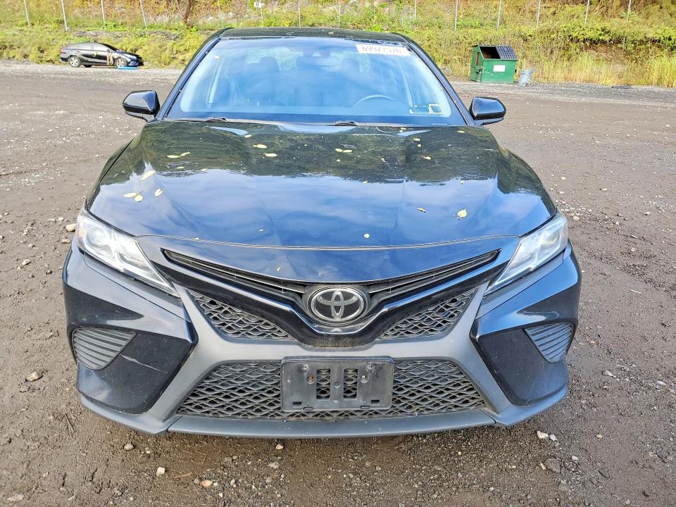 69927576 :رقم المزاد ، 4T1G11AK7LU336254 vin ، 2020 Toyota Camry مزاد بيع