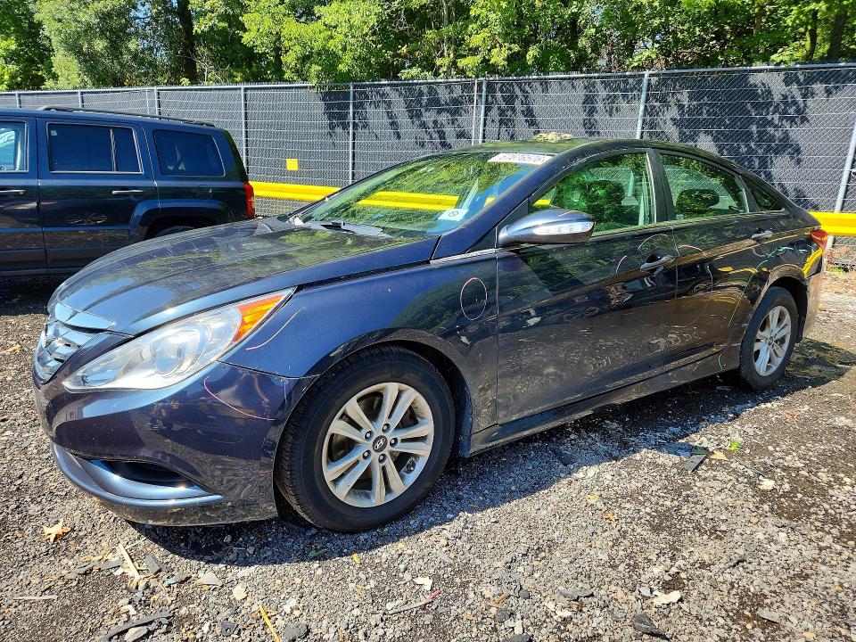 2014 Hyundai Sonata მანქანა იყიდება აუქციონზე, vin: 5NPEB4AC9EH853104, აუქციონის ნომერი: 67676576