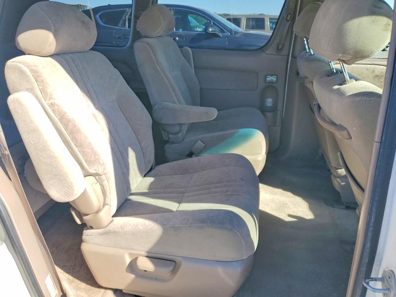 Продажа на аукционе авто 2000 Toyota Sienna, vin: 4T3ZF13C5YU284962, номер лота: 67532246
