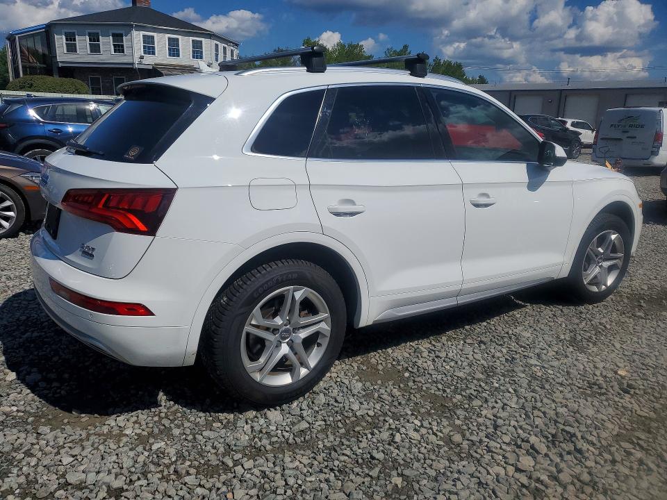 67980036 :رقم المزاد ، WA1BNAFYXJ2156897 vin ، 2018 Audi Q5 مزاد بيع