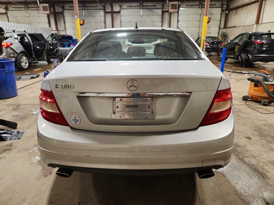 2009 Mercedes-benz C მანქანა იყიდება აუქციონზე, vin: WDDGF54XX9R079905, აუქციონის ნომერი: 67459046