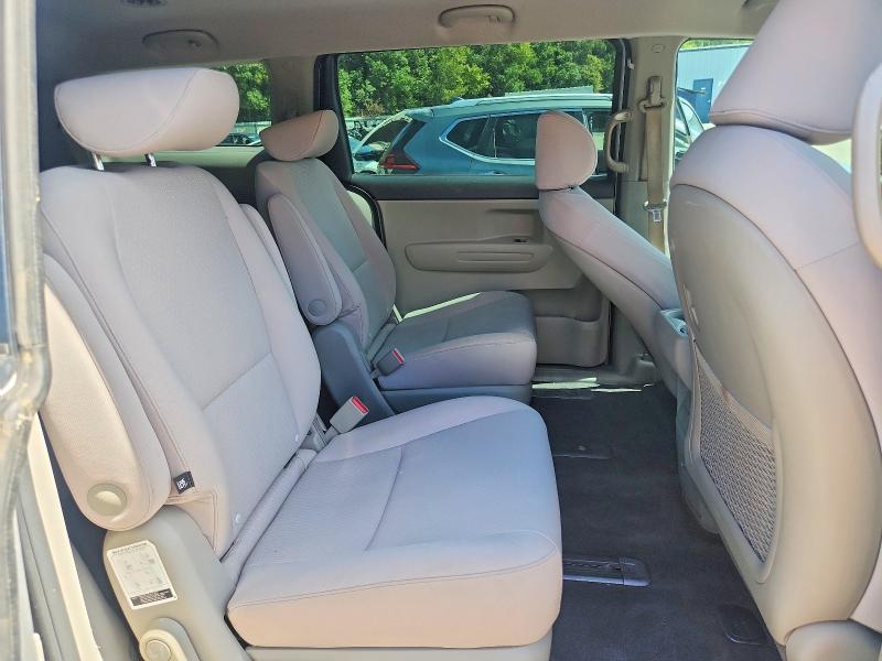 67381826 :رقم المزاد ، KNDMA5C12H6263261 vin ، 2017 Kia Sedona مزاد بيع