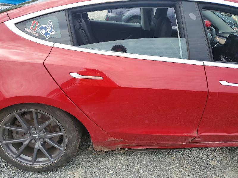 Продажа на аукционе авто 2018 Tesla Model 3, vin: 5YJ3E1EB4JF104640, номер лота: 70836386