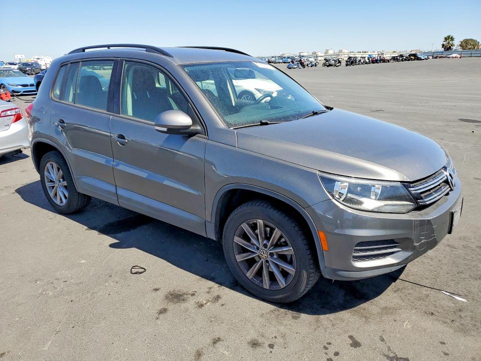 Aukcja sprzedaży 2018 Volkswagen Tiguan Limited, vin: WVGAV7AXXJK002351, numer aukcji: 67220776