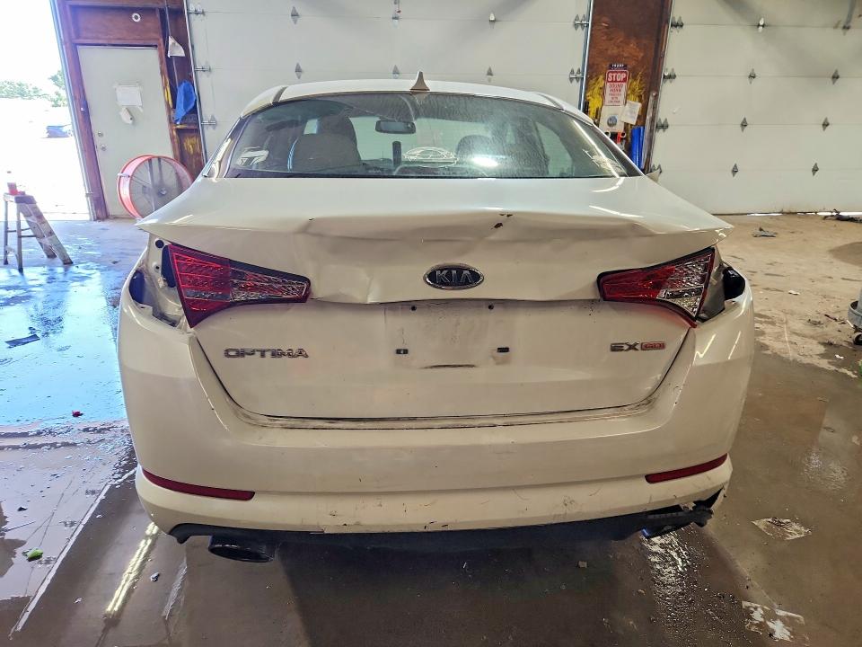 2011 Kia Optima მანქანა იყიდება აუქციონზე, vin: KNAGN4A79B5082834, აუქციონის ნომერი: 68250416