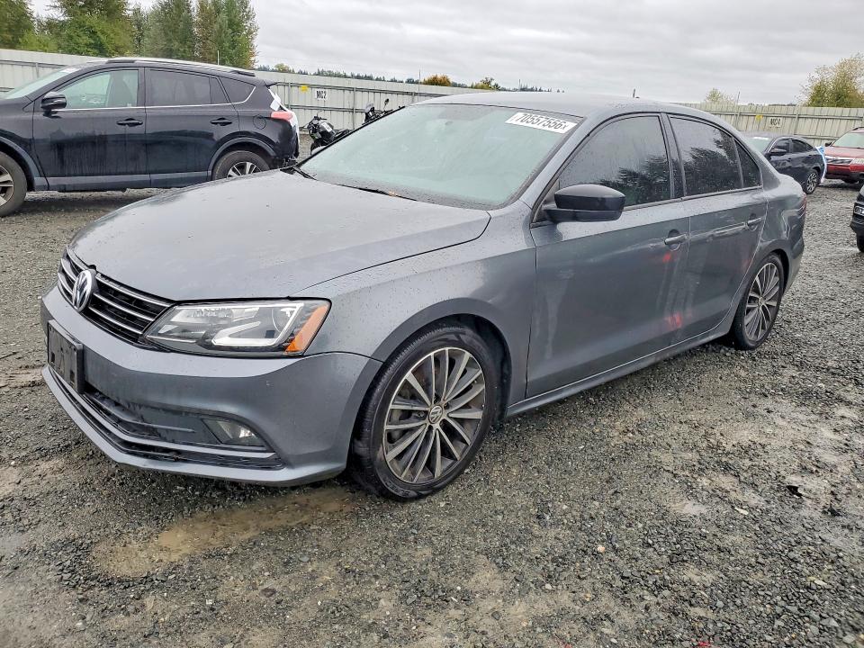 70557556 :رقم المزاد ، 3VWD17AJ7GM273102 vin ، 2016 Volkswagen Jetta مزاد بيع