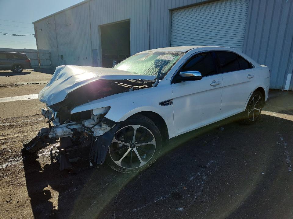 2015 Ford Taurus მანქანა იყიდება აუქციონზე, vin: 1FAHP2F83FG103121, აუქციონის ნომერი: 70096416