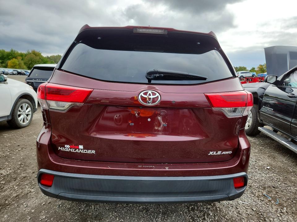 Aukcja sprzedaży 2018 Toyota Highlander, vin: 5TDJZRFH5JS905487, numer aukcji: 71170336