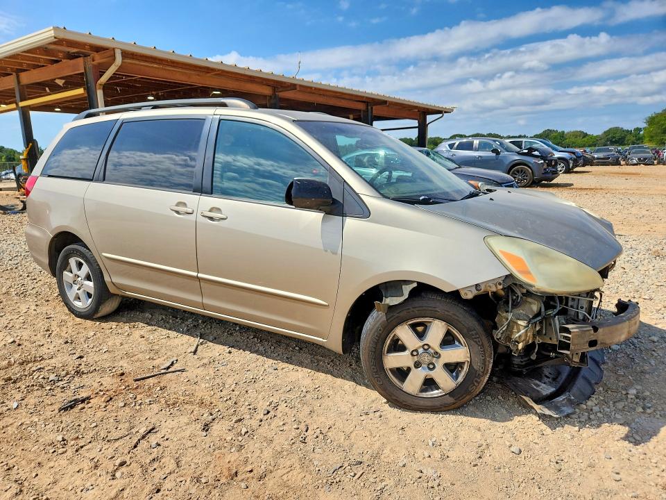 68333686 :رقم المزاد ، 5TDZA23C74S099554 vin ، 2004 Toyota Sienna مزاد بيع