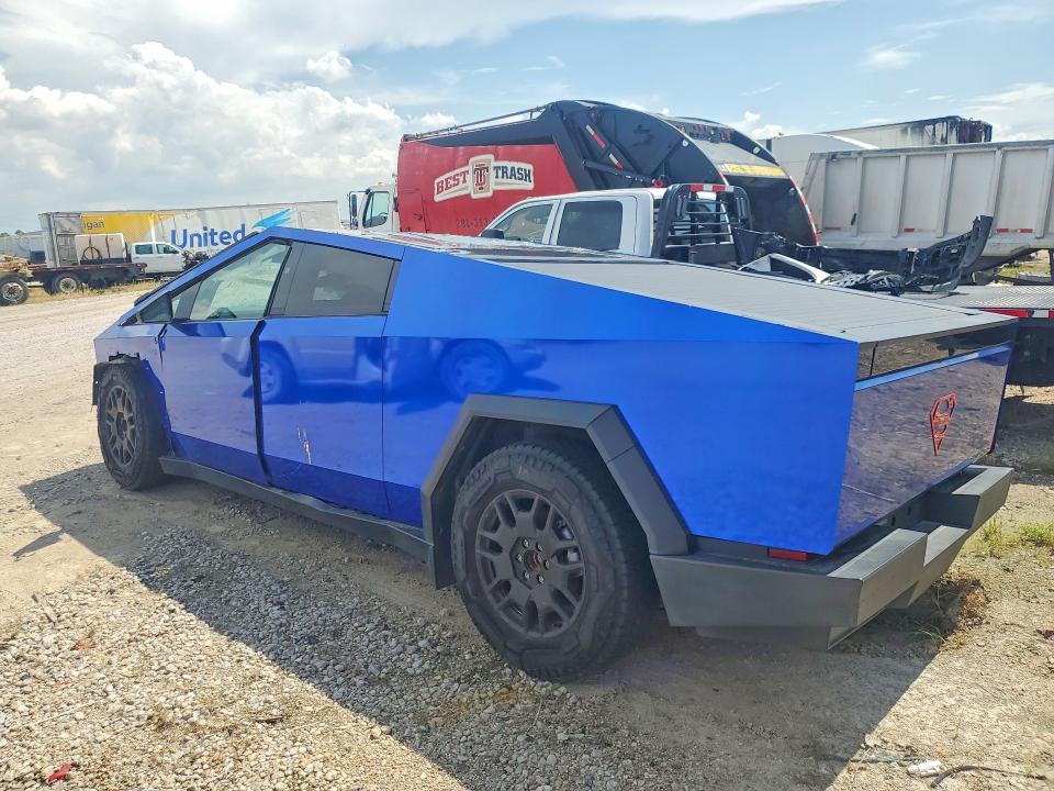 67429086 :رقم المزاد ، 7G2CEHED8RA022443 vin ، 2024 Tesla Cybertruck مزاد بيع