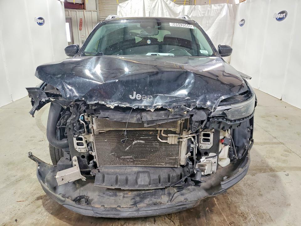 68943566 :رقم المزاد ، 1C4PJMLX6LD635183 vin ، 2020 Jeep Cherokee مزاد بيع