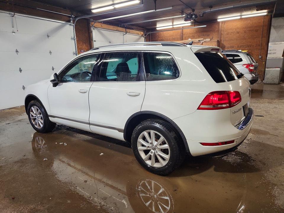 2014 Volkswagen Touareg მანქანა იყიდება აუქციონზე, vin: WVGEF9BP3ED002601, აუქციონის ნომერი: 68831686