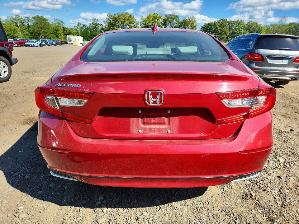 2018 Honda Accord მანქანა იყიდება აუქციონზე, vin: 1HGCV1F52JA218168, აუქციონის ნომერი: 69314136
