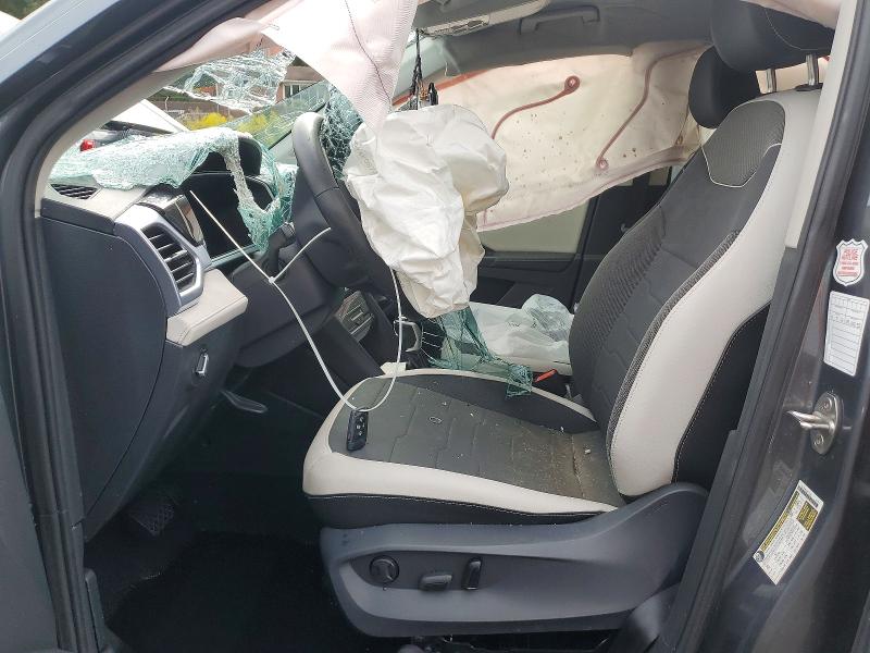70171466 :رقم المزاد ، 3VVUC7B22SM045183 vin ، 2025 Volkswagen Taos مزاد بيع
