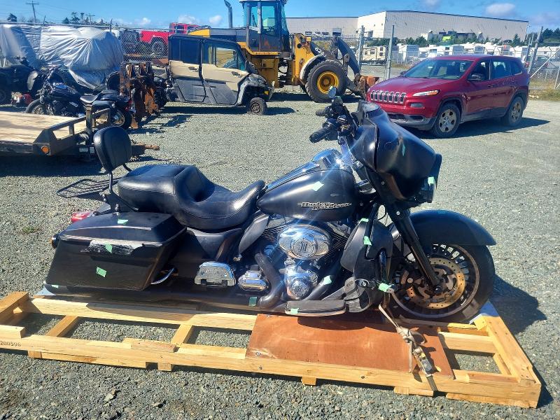 68025606 :رقم المزاد ، 1HD1FF416BB657173 vin ، 2011 Harley-davidson Flhtc مزاد بيع