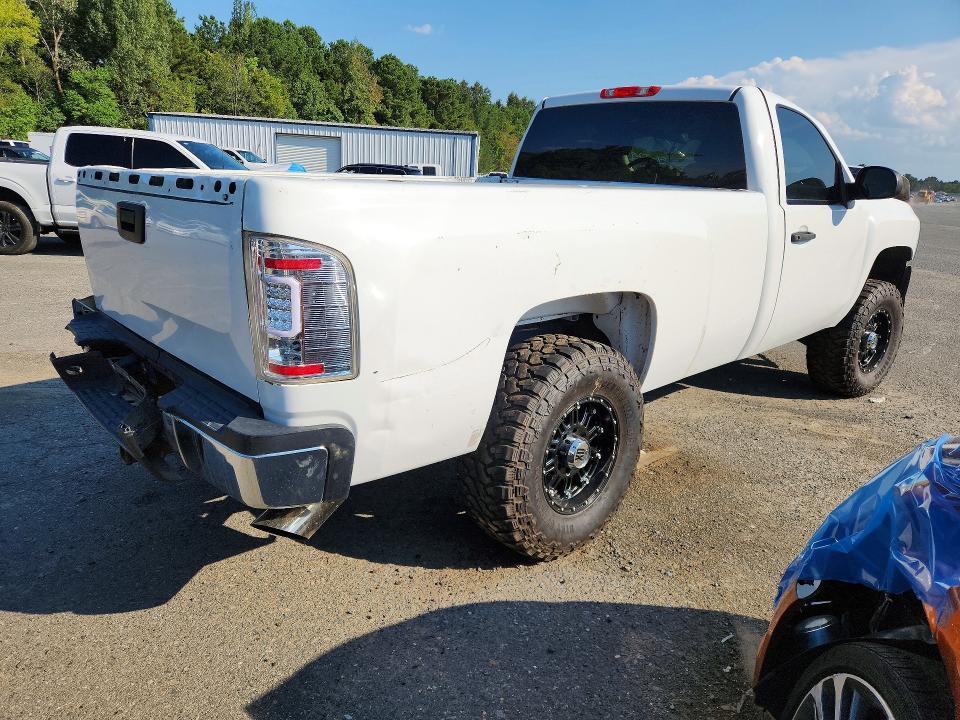 65986966 :رقم المزاد ، 1GCHC24KX7E562793 vin ، 2007 Chevrolet Silverado مزاد بيع