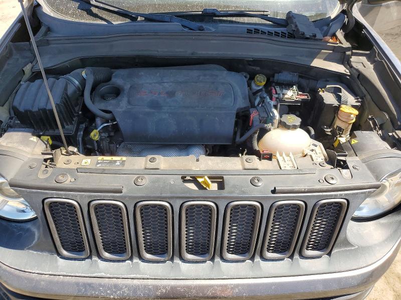 67676306 :رقم المزاد ، ZACCJBCB1HPG12295 vin ، 2017 Jeep Renegade مزاد بيع