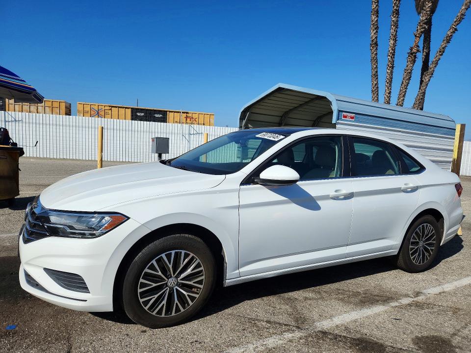 69070046 :رقم المزاد ، 3VWC57BUXLM079795 vin ، 2020 Volkswagen Jetta مزاد بيع