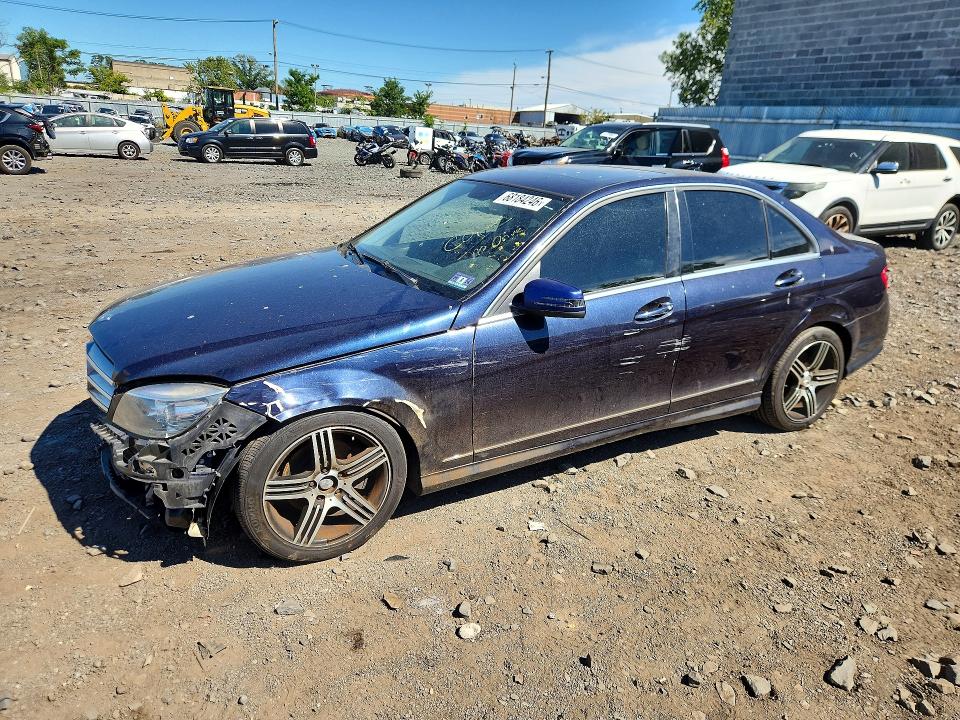 2011 Mercedes-benz C მანქანა იყიდება აუქციონზე, vin: WDDGF8BB1BF645532, აუქციონის ნომერი: 68184246