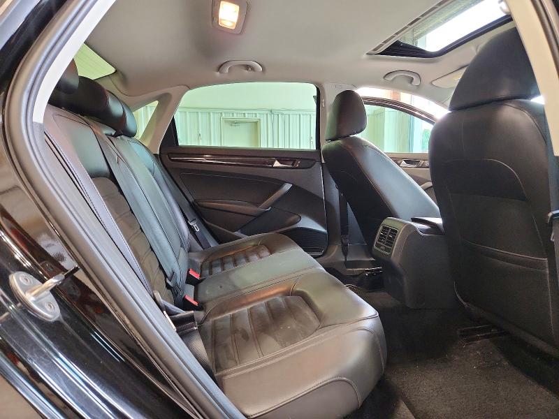 2015 Volkswagen Passat მანქანა იყიდება აუქციონზე, vin: 1VWCV7A3XFC027145, აუქციონის ნომერი: 67655356