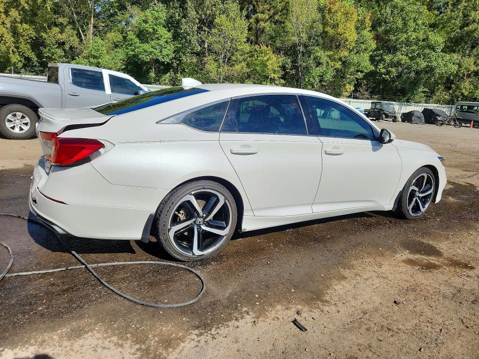 Продажа на аукционе авто 2019 Honda Accord, vin: 1HGCV1F38KA117717, номер лота: 70317486