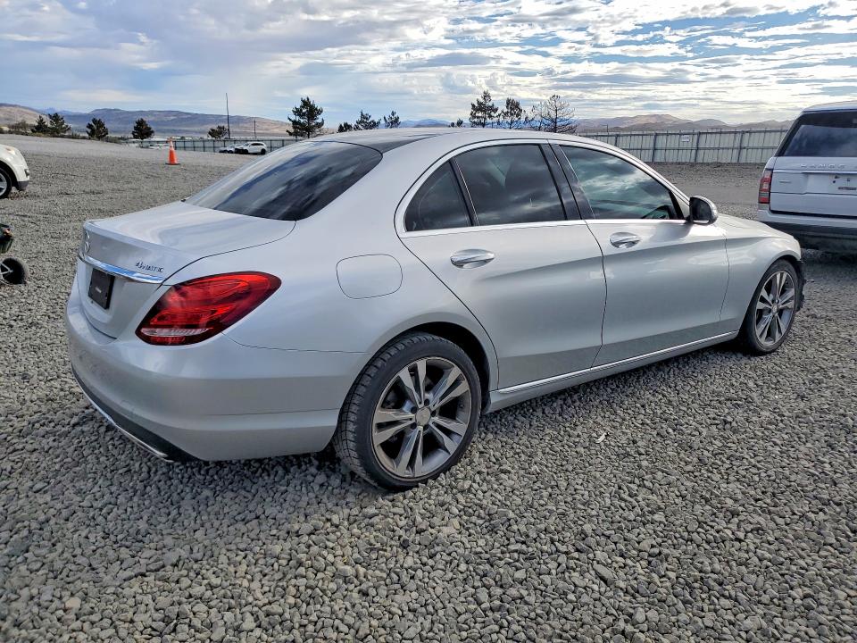 2015 Mercedes-benz C მანქანა იყიდება აუქციონზე, vin: 55SWF4KB4FU024809, აუქციონის ნომერი: 66291086