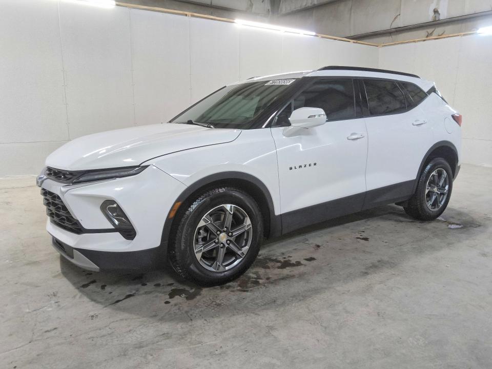 Продажа на аукционе авто 2023 Chevrolet Blazer, vin: 3GNKBJR45PS166006, номер лота: 67265656