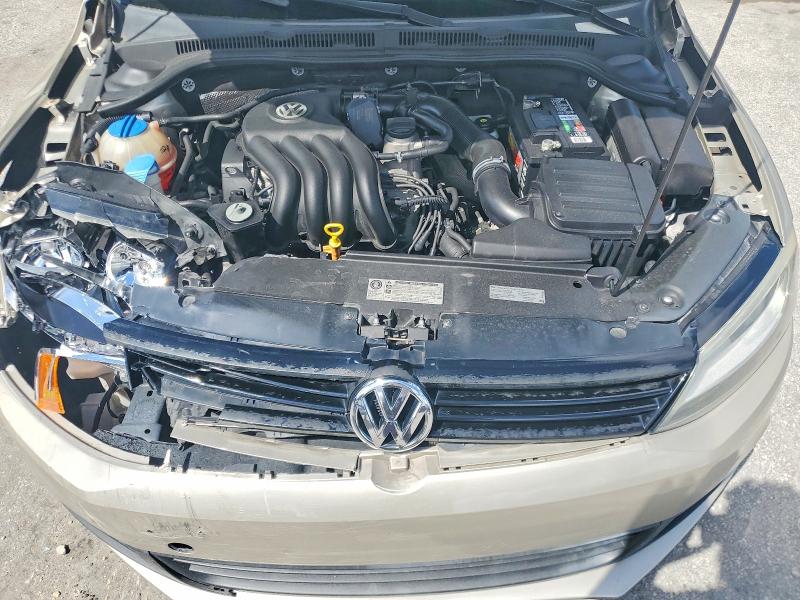 69884276 :رقم المزاد ، 3VW2K7AJXEM255047 vin ، 2014 Volkswagen Jetta مزاد بيع