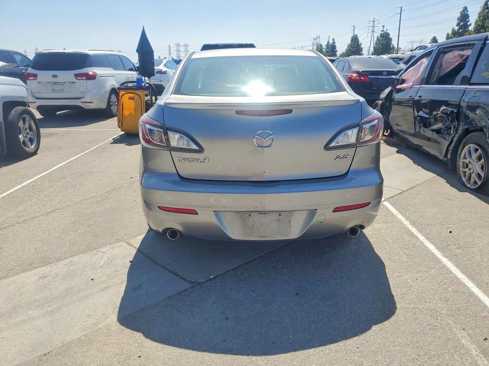 2010 Mazda 3 მანქანა იყიდება აუქციონზე, vin: JM1BL1S69A1349077, აუქციონის ნომერი: 69754066