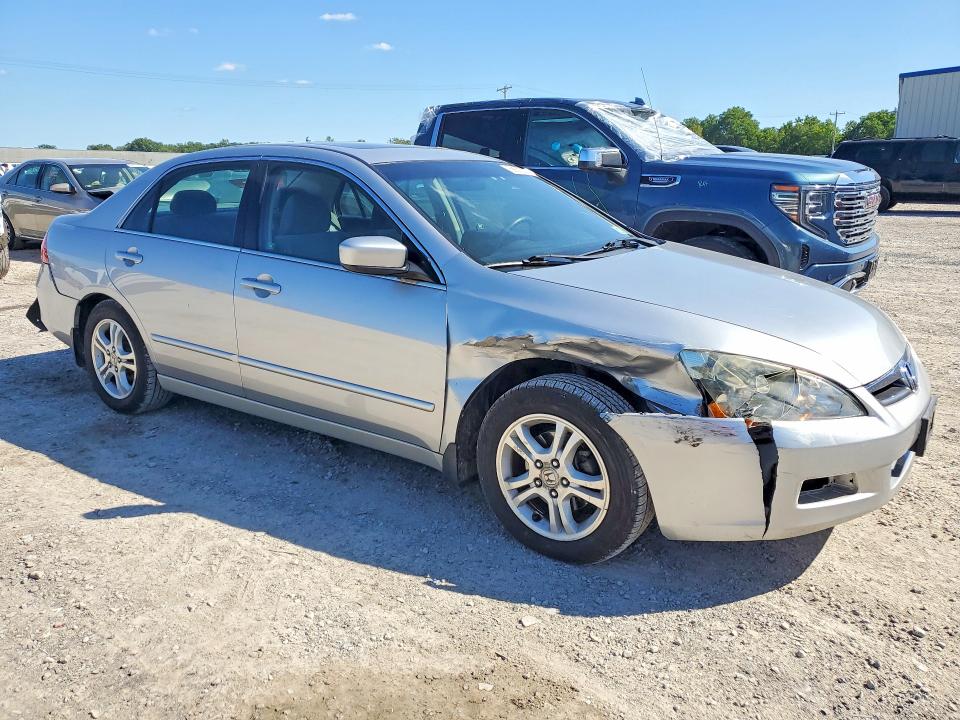 2006 Honda Accord მანქანა იყიდება აუქციონზე, vin: 1HGCM56716A136502, აუქციონის ნომერი: 68573376