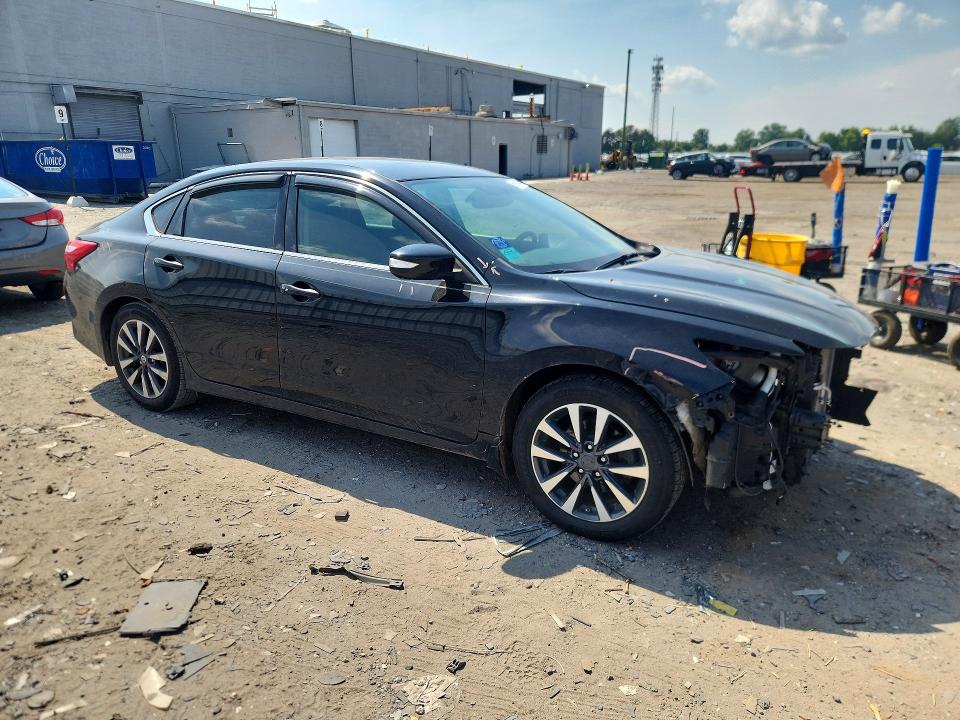 2017 Nissan Altima მანქანა იყიდება აუქციონზე, vin: 1N4AL3AP1HC115683, აუქციონის ნომერი: 66594126