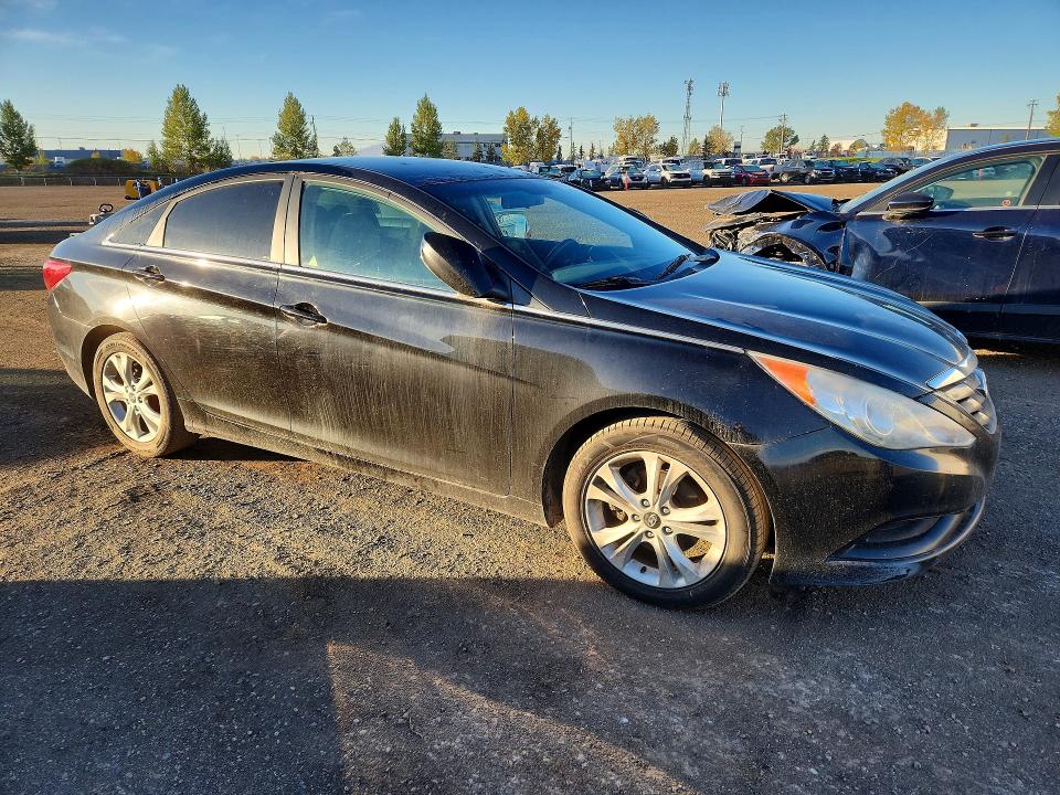 2011 Hyundai Sonata მანქანა იყიდება აუქციონზე, vin: 5NPEB4AC3BH081498, აუქციონის ნომერი: 70886046