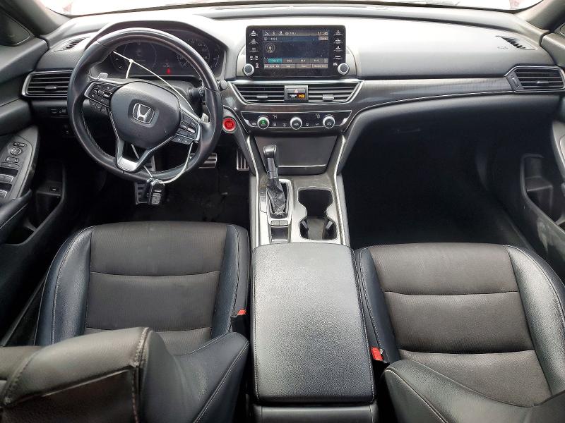 69183316 :رقم المزاد ، 1HGCV1F30JA116382 vin ، 2018 Honda Accord مزاد بيع