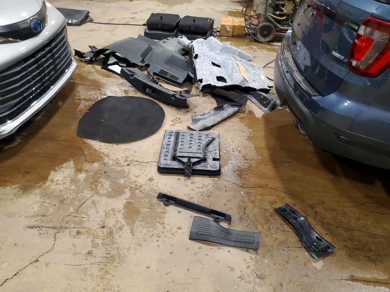68420986 :رقم المزاد ، 1FM5K8GT3JGB62028 vin ، 2018 Ford Explorer مزاد بيع