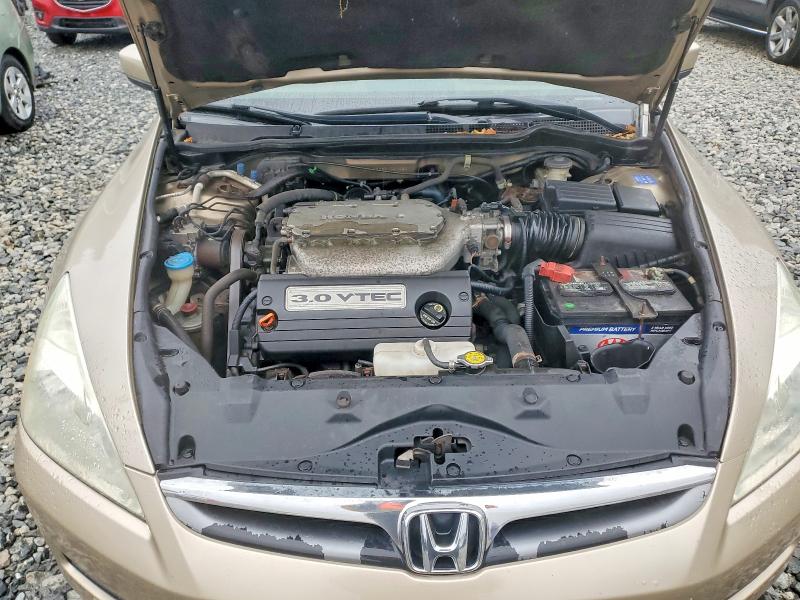 2006 Honda Accord მანქანა იყიდება აუქციონზე, vin: 1HGCM66386A041020, აუქციონის ნომერი: 70164116