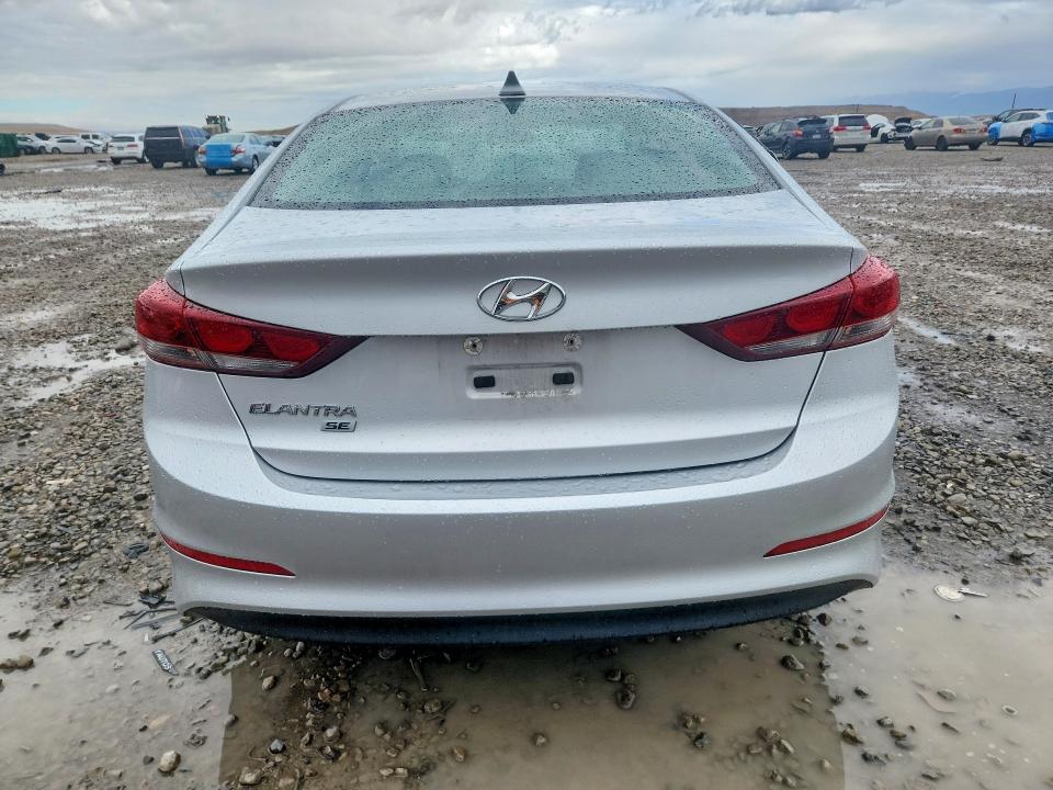 70750486 :رقم المزاد ، KMHD74LF3HU372114 vin ، 2017 Hyundai Elantra مزاد بيع