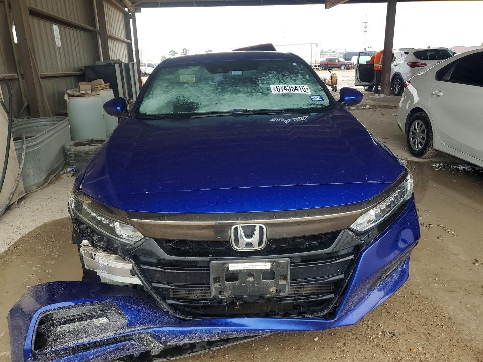 Продажа на аукционе авто 2019 Honda Accord, vin: 1HGCV1F3XKA101423, номер лота: 67435416