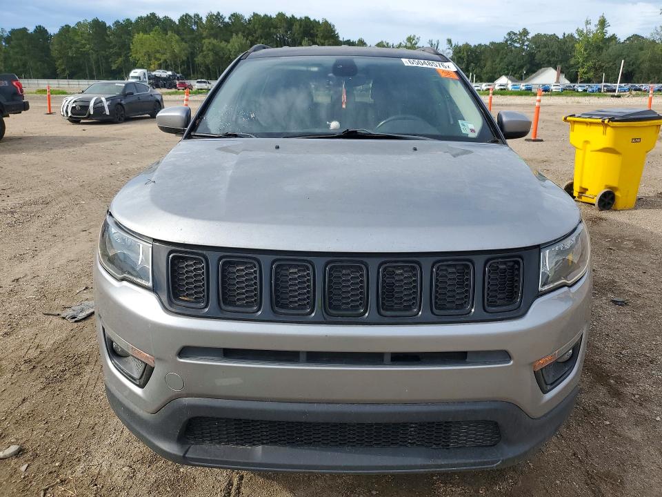 2018 Jeep Compass მანქანა იყიდება აუქციონზე, vin: 3C4NJCBB0JT318322, აუქციონის ნომერი: 65048576