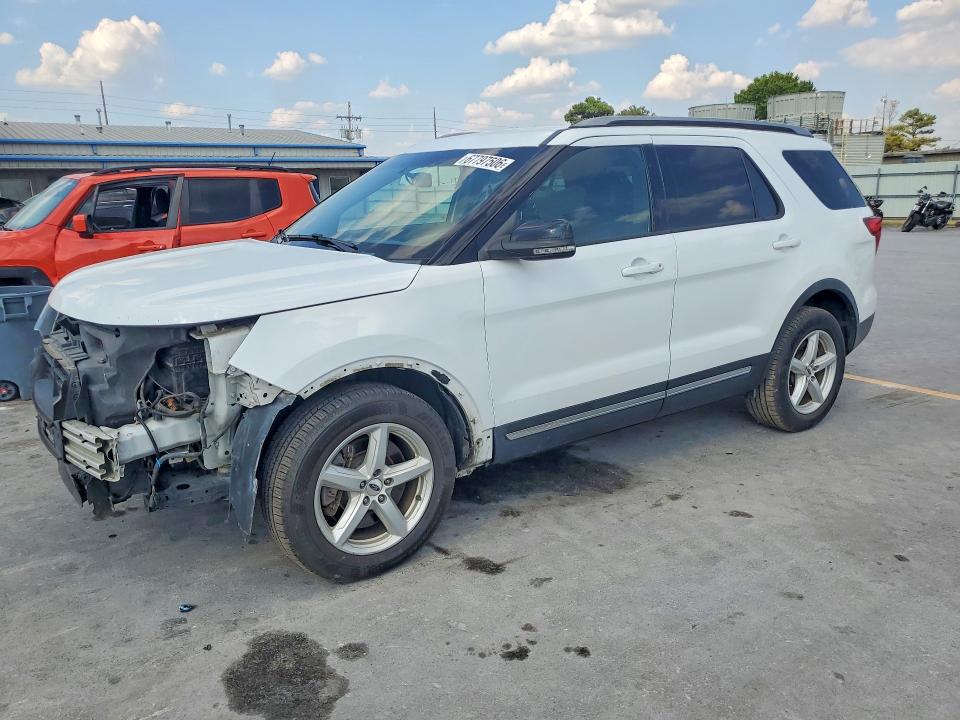 67797506 :رقم المزاد ، 1FM5K8D80HGB38165 vin ، 2017 Ford Explorer مزاد بيع