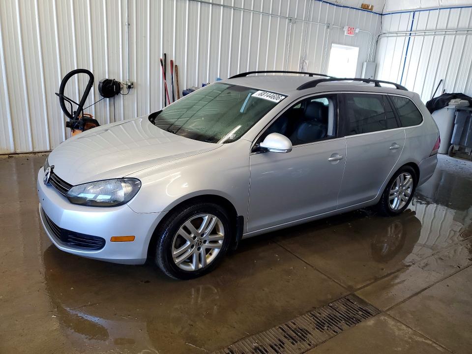 68144606 :رقم المزاد ، 3VWPL7AJ0EM601710 vin ، 2014 Volkswagen Jetta مزاد بيع