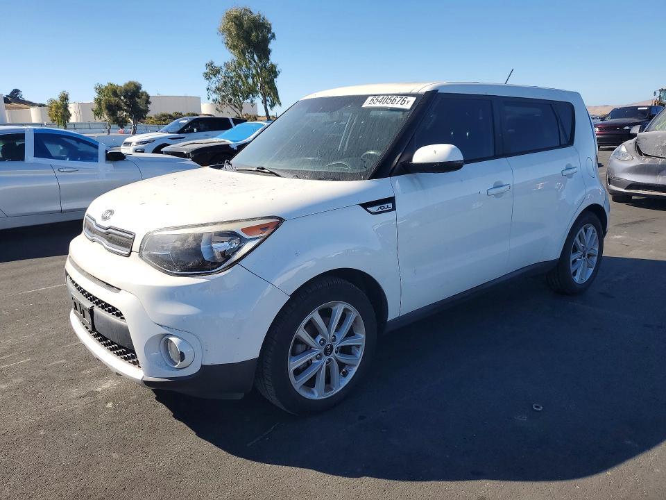 65405676 :رقم المزاد ، KNDJP3A54J7889986 vin ، 2018 Kia Soul مزاد بيع