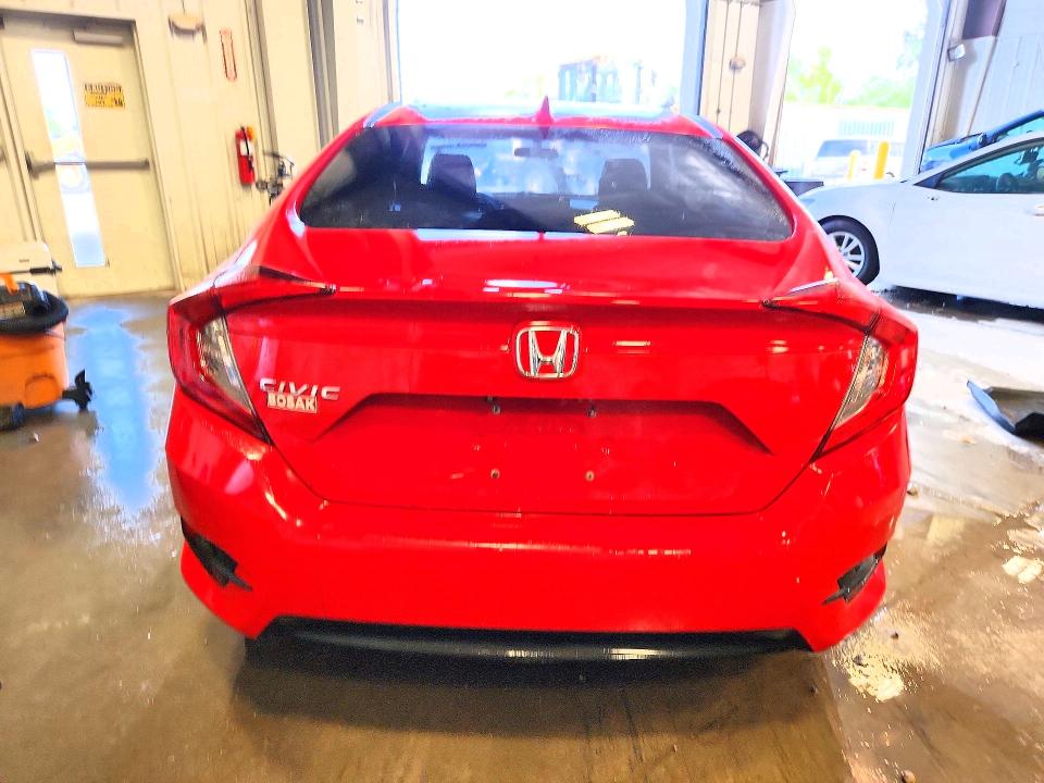 67533596 :رقم المزاد ، 2HGFC2F74HH561442 vin ، 2017 Honda Civic مزاد بيع