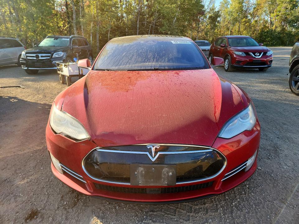Продажа на аукционе авто 2015 Tesla Model S, vin: 5YJSA1H23FF080454, номер лота: 68165066