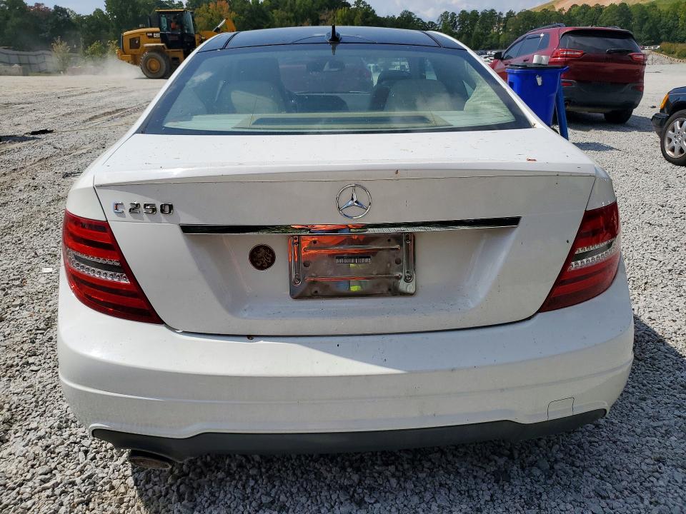 Продажа на аукционе авто 2014 Mercedes-benz C, vin: WDDGJ4HB7EG183569, номер лота: 69983356