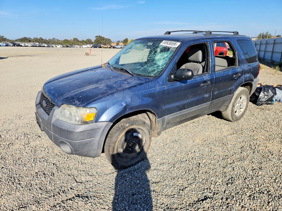 2005 Ford Escape მანქანა იყიდება აუქციონზე, vin: 1FMYU93105KA32342, აუქციონის ნომერი: 69938696